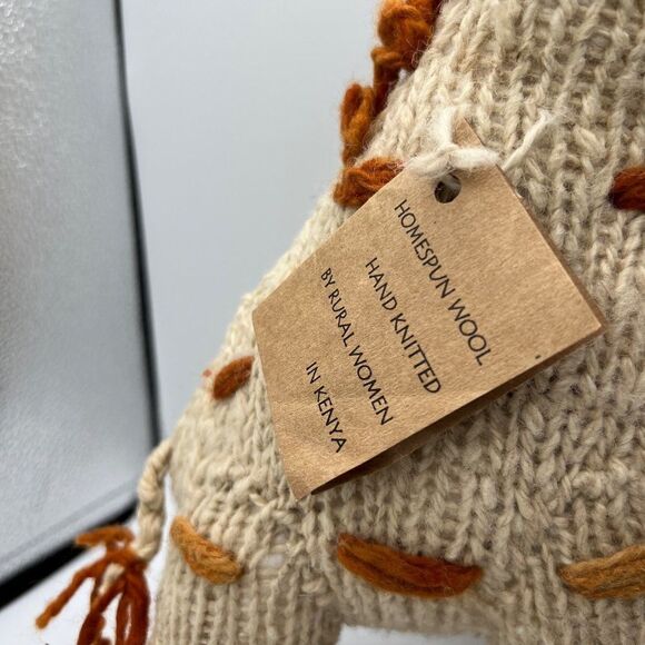 NWT Home spun Giraffe Wool Hand Knitted Rural Women in Kenya Collectors - Picture 3 of 13